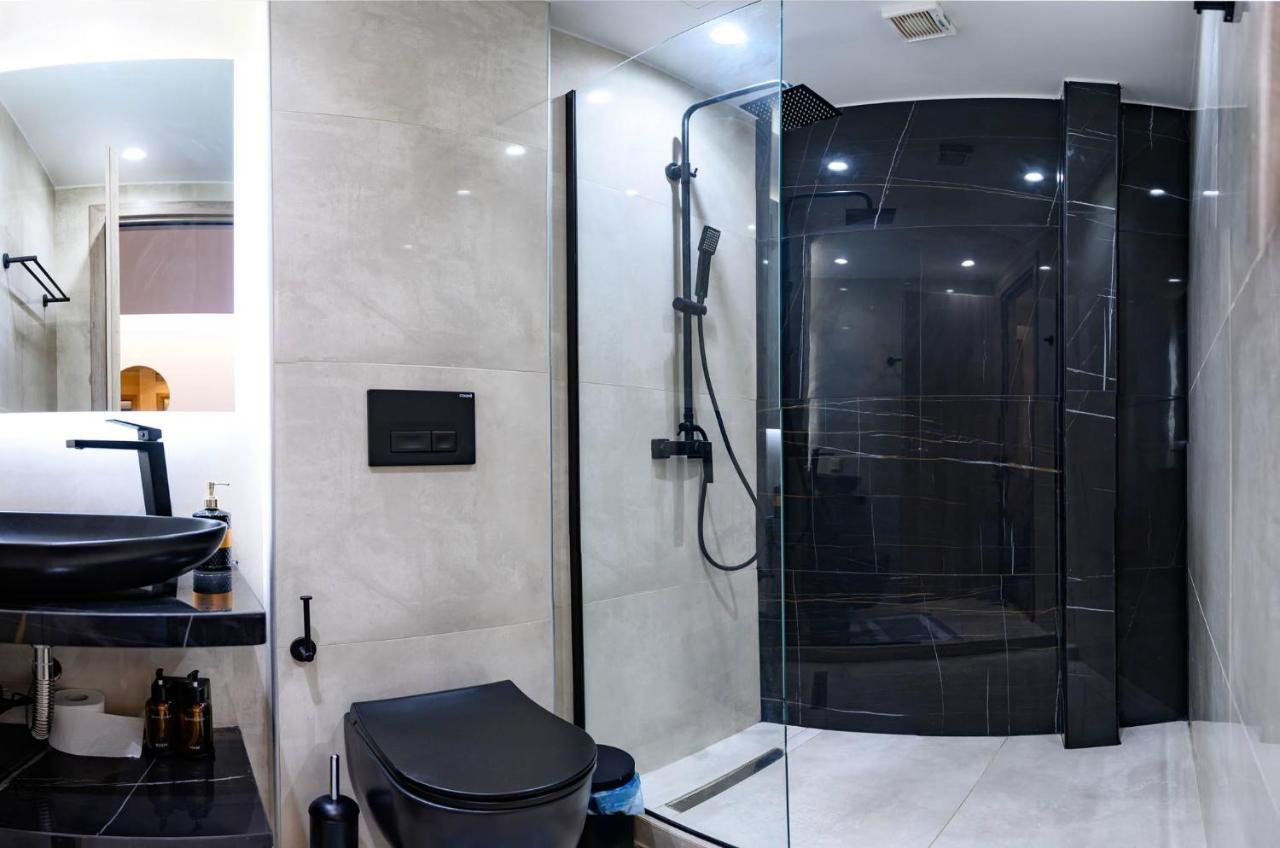 Luxury Suites By Panagiota Preveza Exterior photo