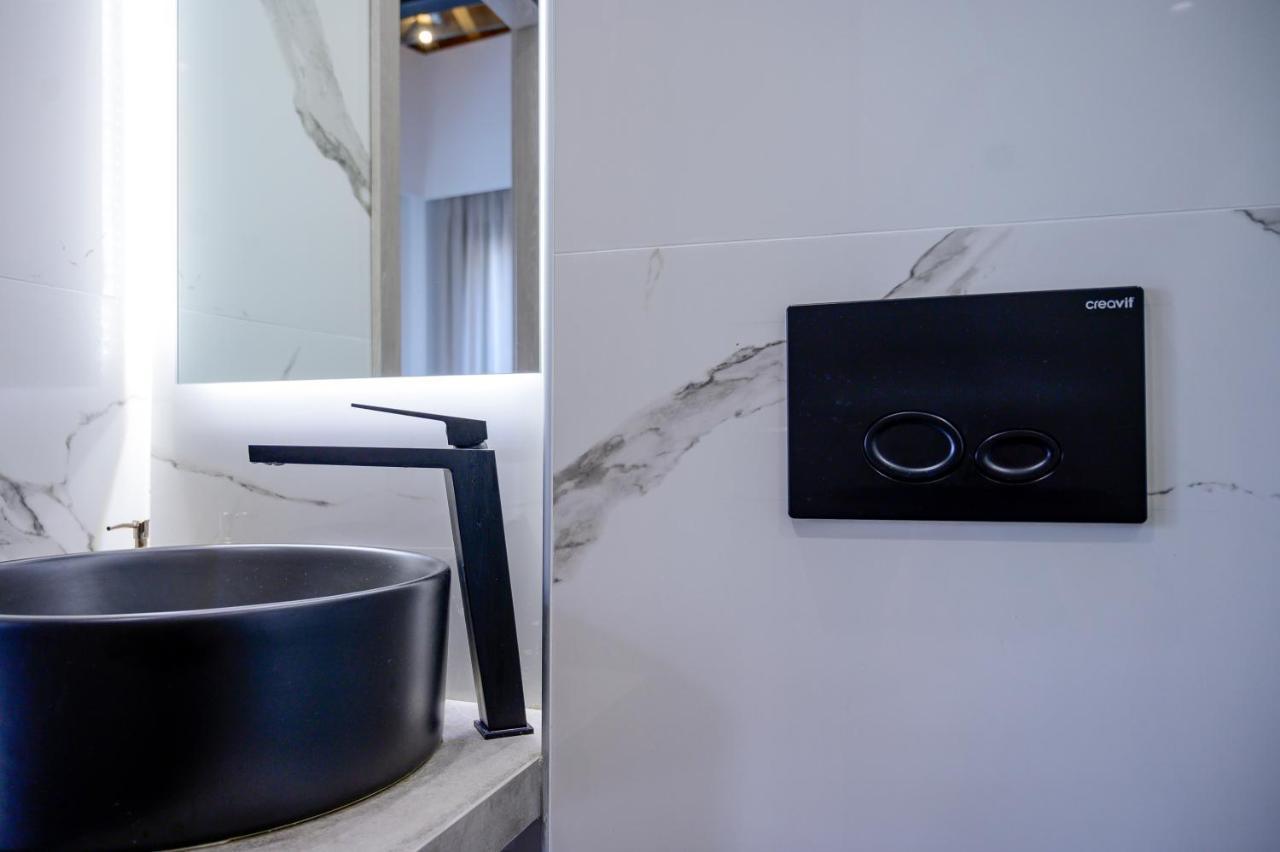 Luxury Suites By Panagiota Preveza Exterior photo