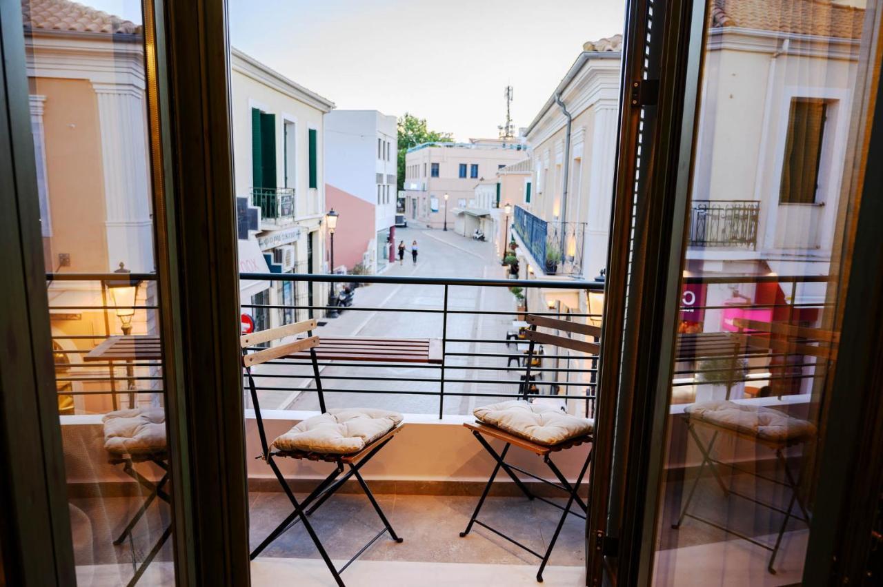 Luxury Suites By Panagiota Preveza Exterior photo